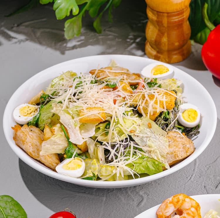 Цезарь с курицей